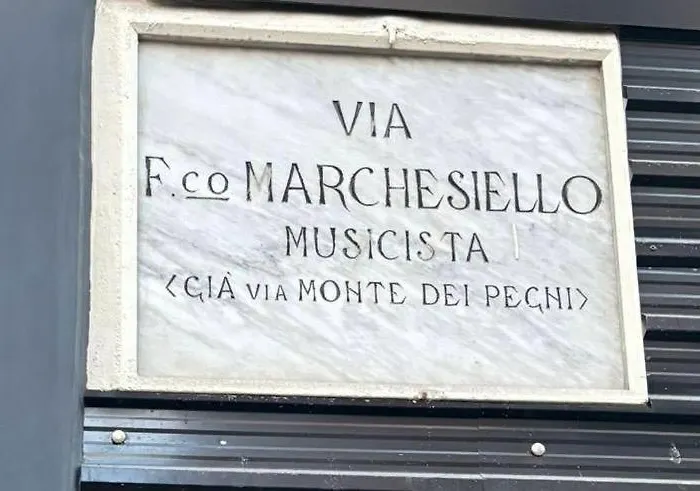 50 Passi Dal Duomo *